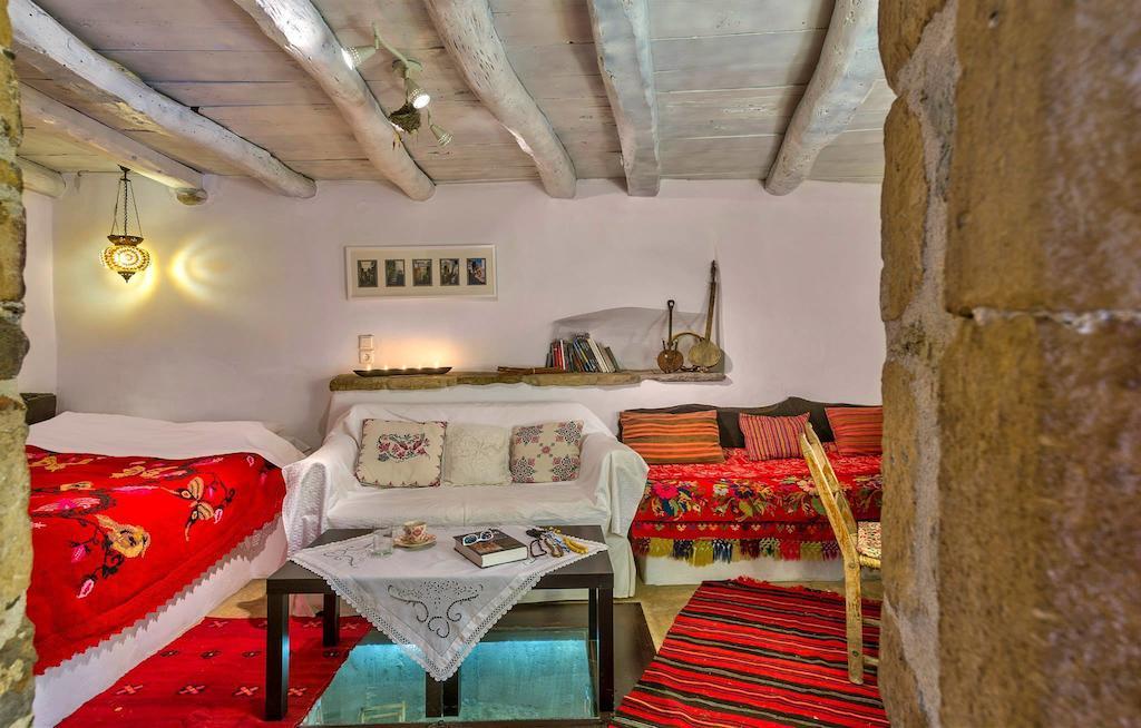 Meronas Eco House Room photo
